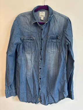 SWS Blue Denim Chambray Boyfriend Fit Button Up Down Shirt Top Size Medium